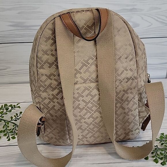 Tommy Hilfiger mini backpack logo print - tan - Picture 4 of 14